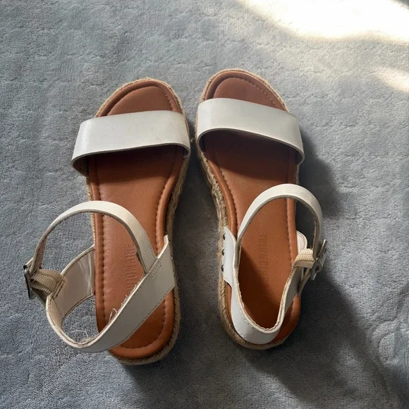 Melissa White Espadrille Sandals - Picture 3 of 9